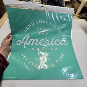 "America The Beautiful" Chalk Couture Transfer Stencil Sz D 18x18 RETIRED DIY